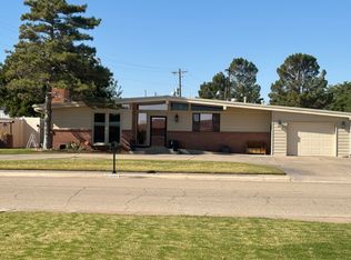 1703 La Cima Rd, Artesia, NM 88210
