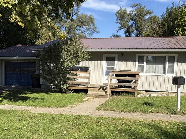 204 NW 2nd St, Leon, IA 50144