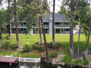 9011 E South Riverway Ave, Spokane, WA 99212