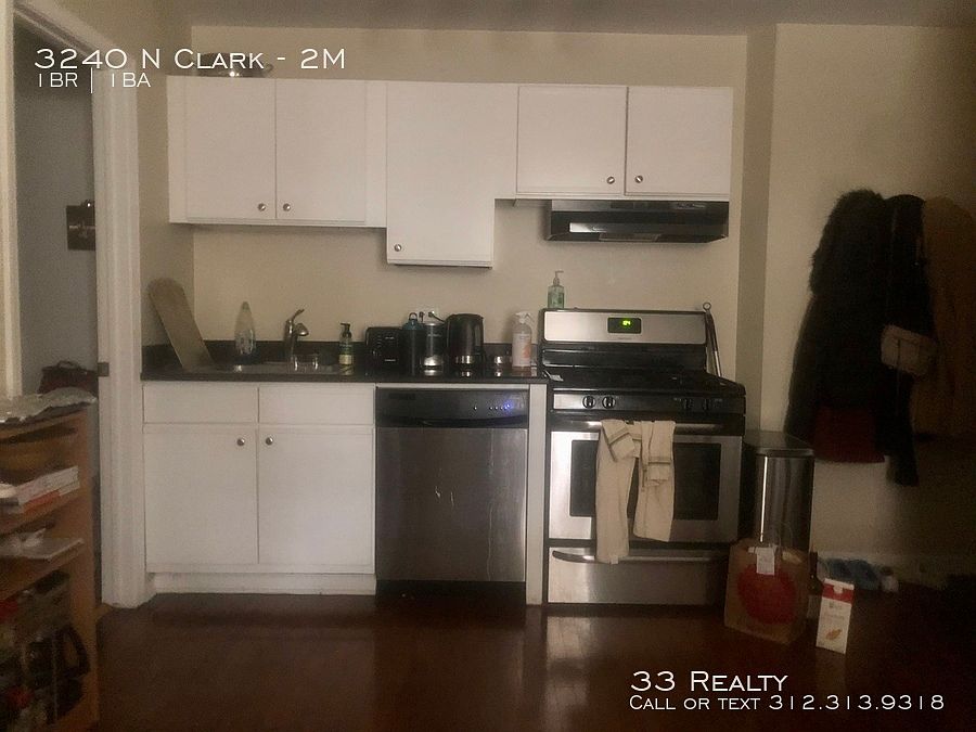 2nd image of 3240 N Clark St APT 2