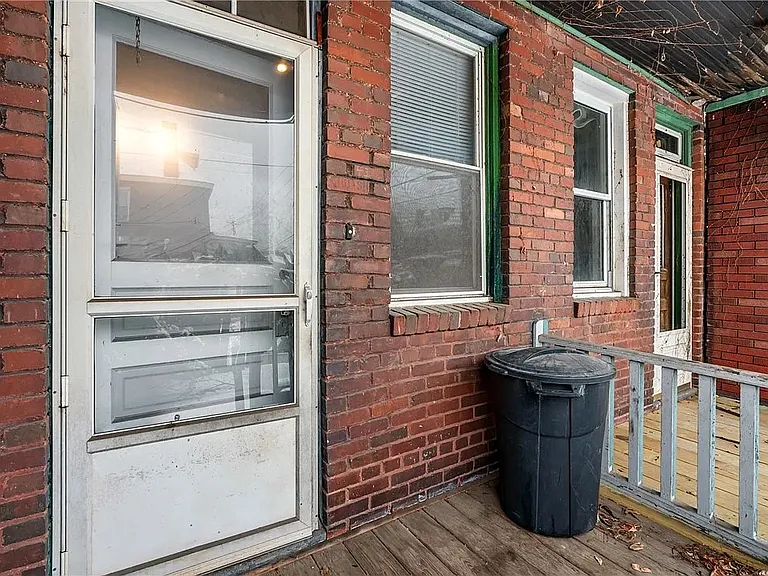 432 Antisbury St — Photo 19