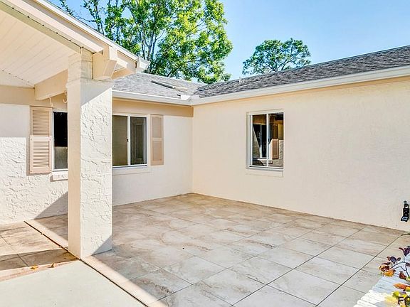 5th image of 3 Farragut Dr
