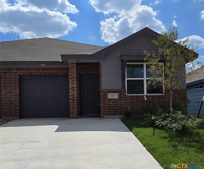 1st image of 218 Green Valley Dr
