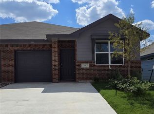218 Green Valley Dr, Copperas Cove, TX 76522