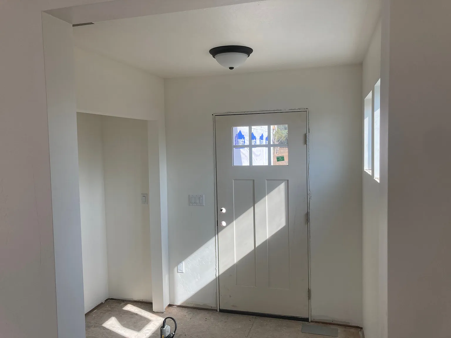 3 bed, 2.5 bath, 2100 sqft, $3,000 — Photo 4