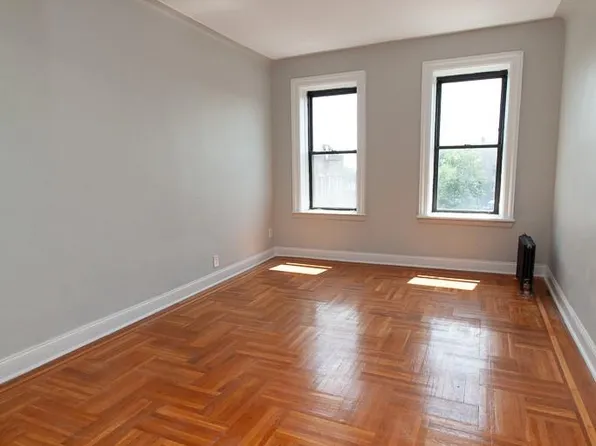 335 E 209th Street #20, Bronx, NY 10467