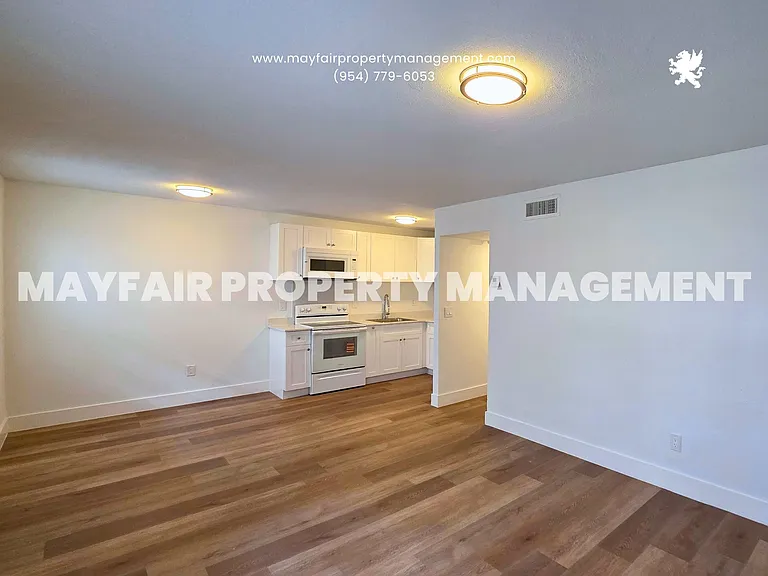 2910 Pierce St — Photo 4