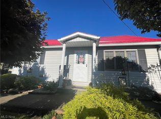 215 S Sycamore St, Woodsfield, OH 43793