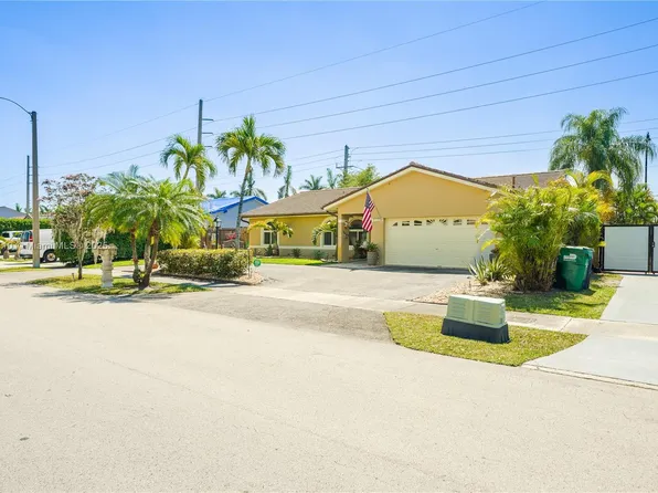 14700 SW 151st Ter, Miami, FL 33196