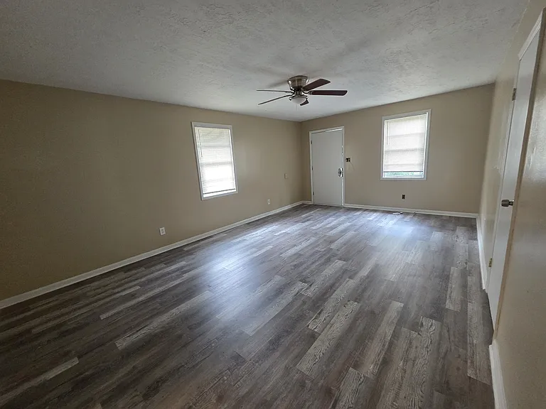 3318 Winn Dr #B — Photo 3