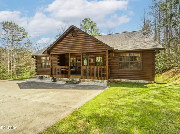 1711 Brent Hills Blvd, Gatlinburg, TN 37738