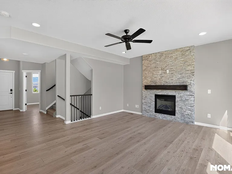 16861 New Autumn Dr — Photo 9