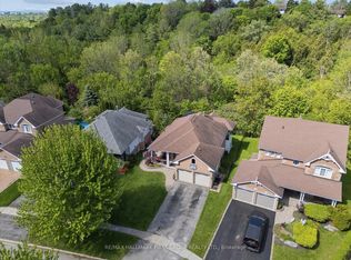 1028 Highbrooke Ct, Oshawa, ON L1K 2K6