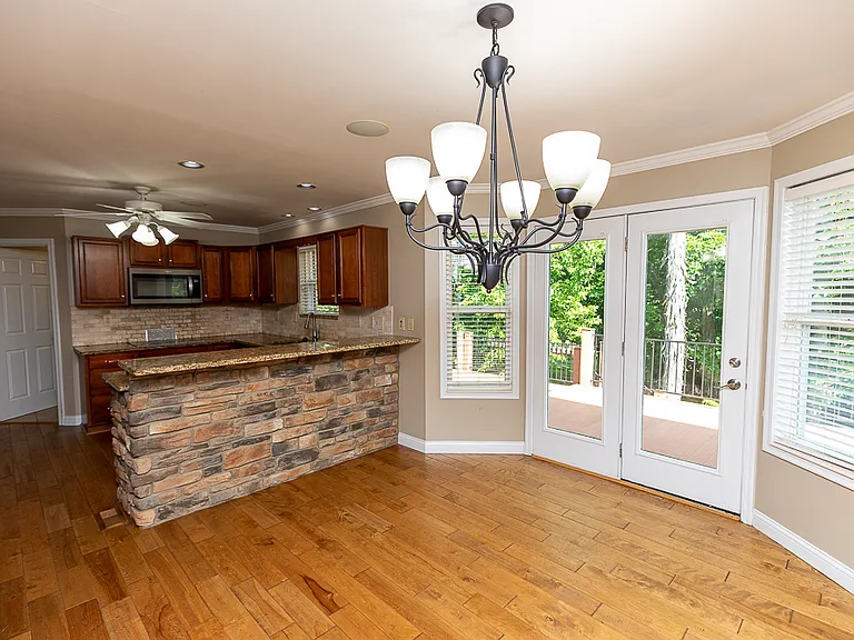 2059 Arbor Springs Blvd — Photo 4
