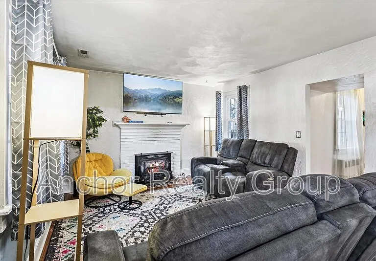 1839 Edgewood Ave — Photo 16