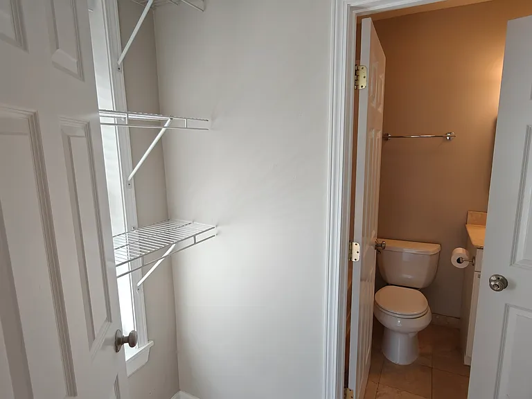 4946 N Ridgeway Ave #3 — Photo 17