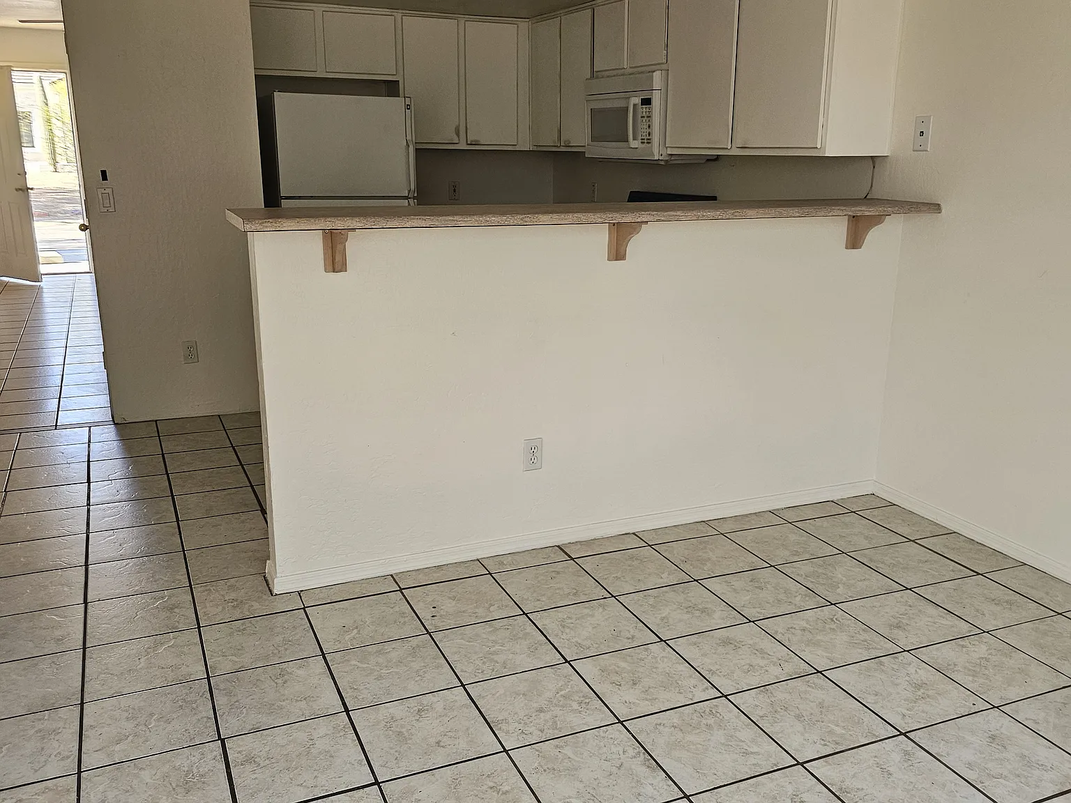 2 bed, 2.5 bath, 1100 sqft, $1,250 — Photo 4