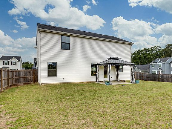 5th image of 101 Timothy Pl