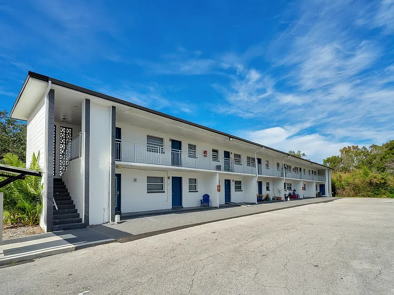 900 E Airport Blvd — Photo 30