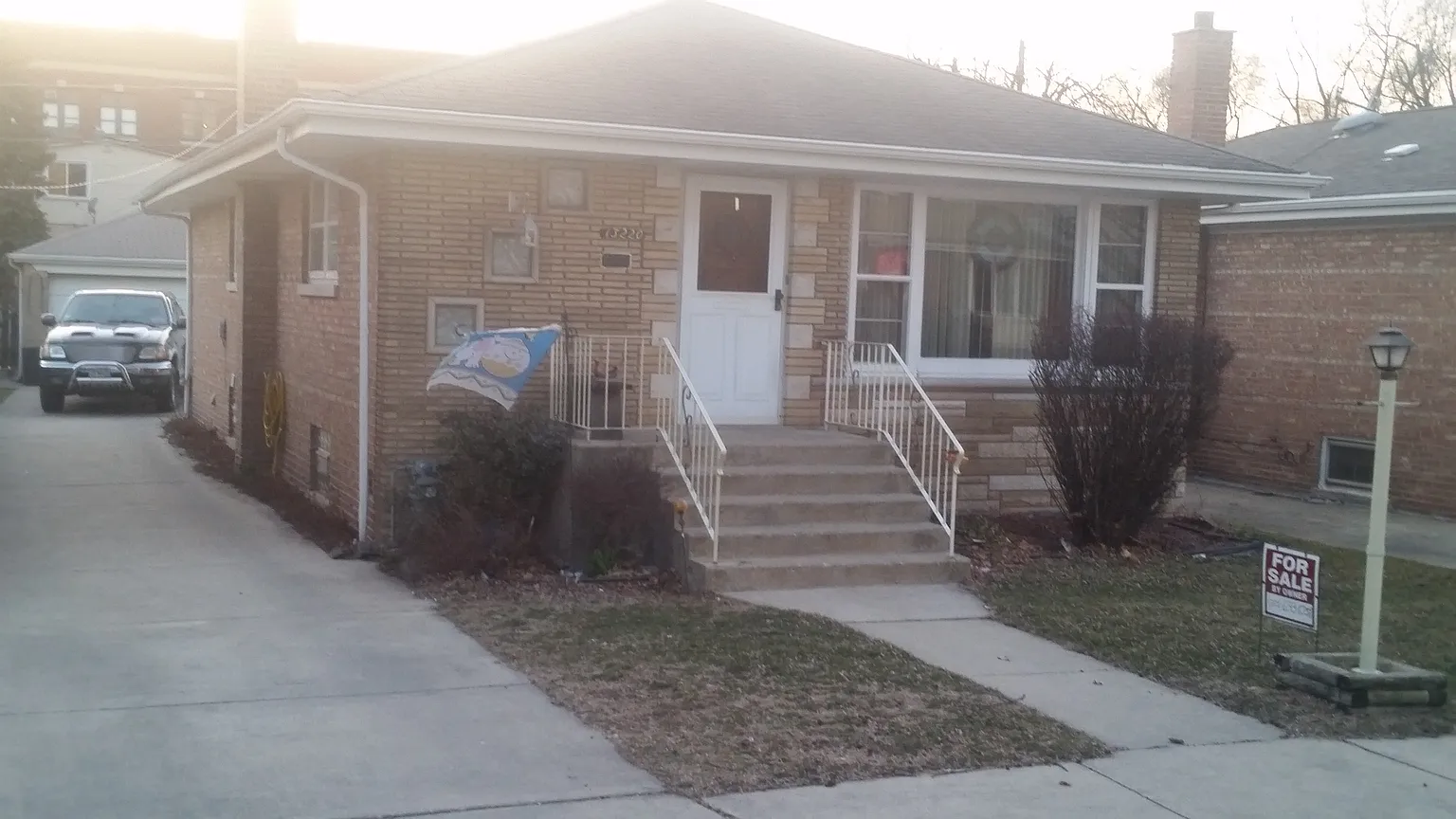 13220 S Mackinaw Ave photo 1