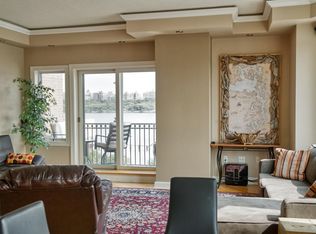 6515 City Pl, Edgewater, NJ 07020