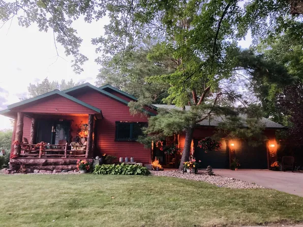 1021 Mountain Lake Rd, Mount Lake, MN 56159