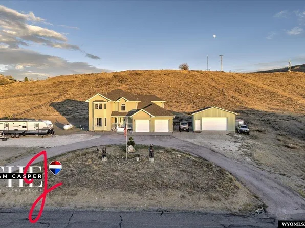 5333 Saddlestring Rd, Casper, WY 82604
