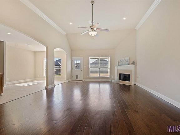 5th image of 42167 Bald Eagle Ave