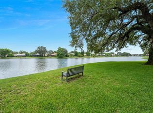 65 Silver Oaks Cir #102, Naples, FL 34119