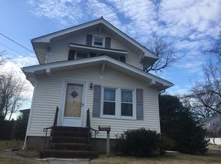 260 Monmouth Ave, New Milford, NJ 07646