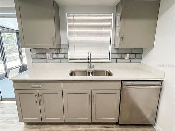 5th image of 192 Mante Dr