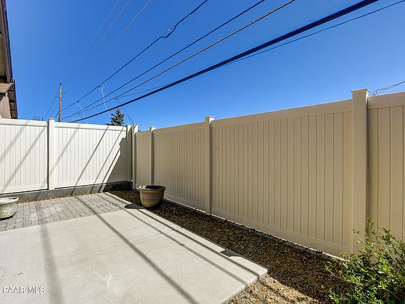 4th image of 915 Gail Gardner Way #6
