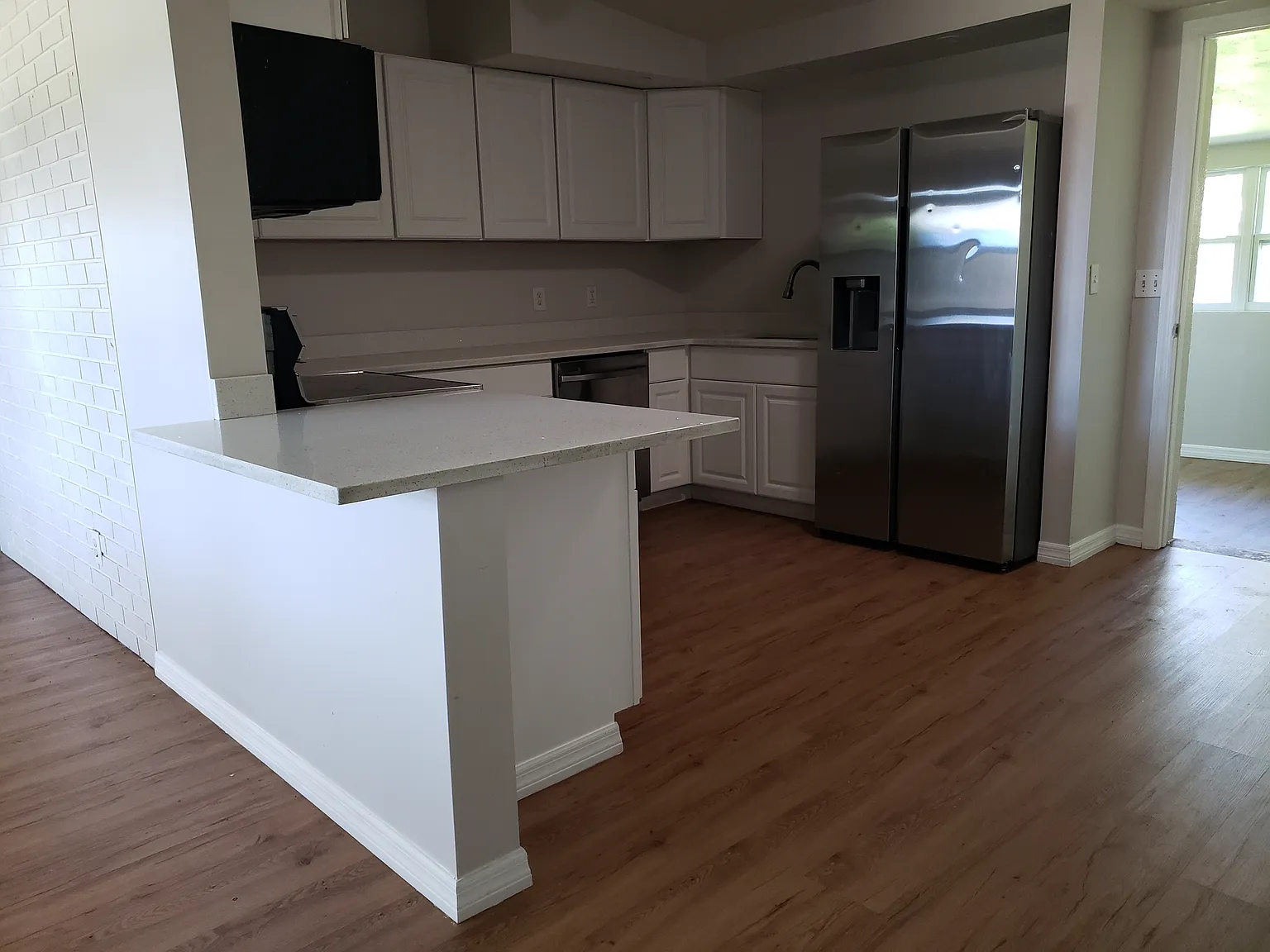 3 bed, 1484 sqft, $1,800 — Photo 4