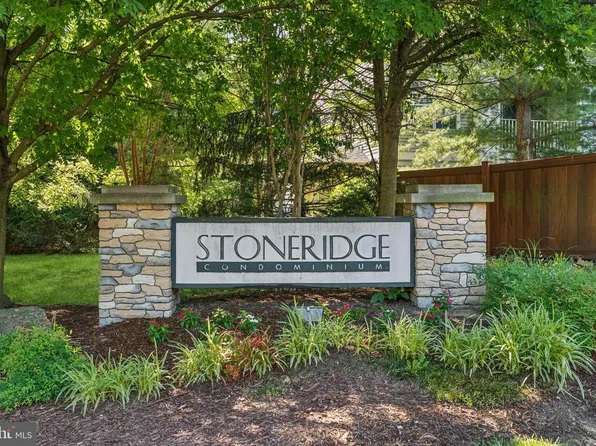 8801 Stone Ridge Cir APT 201, Pikesville, MD 21208