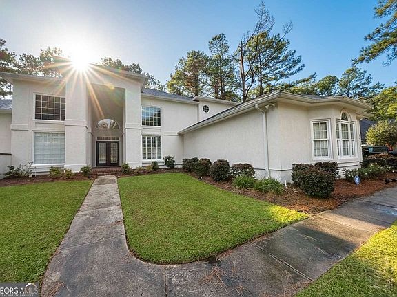 3rd image of 4632 Ridgeview Cir