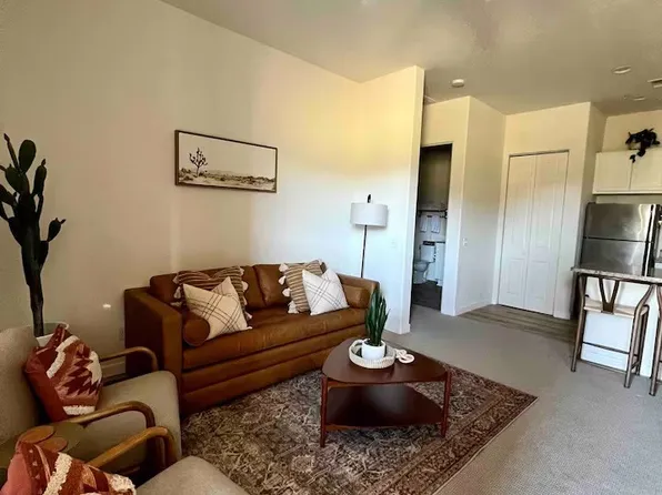 50590 Santa Rosa Plz #7, La Quinta, CA 92253