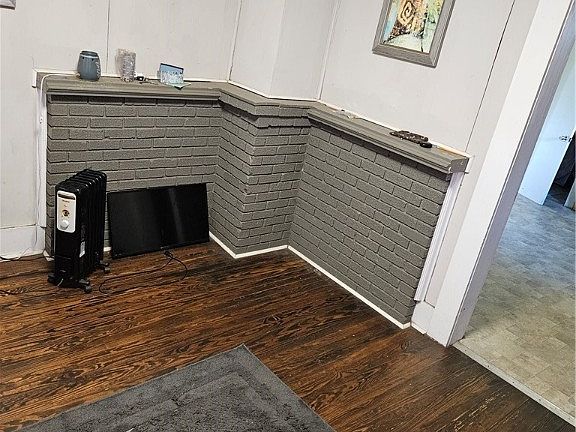 4th image of 20710 Bass St
