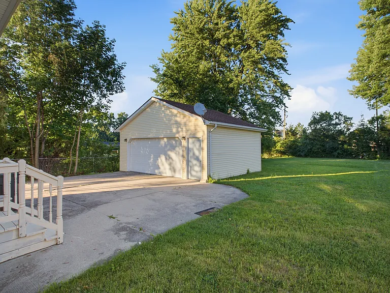 4118 Devon Rd — Photo 20