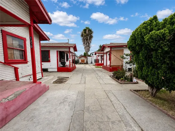 1366 E 57th St, Los Angeles, CA 90011