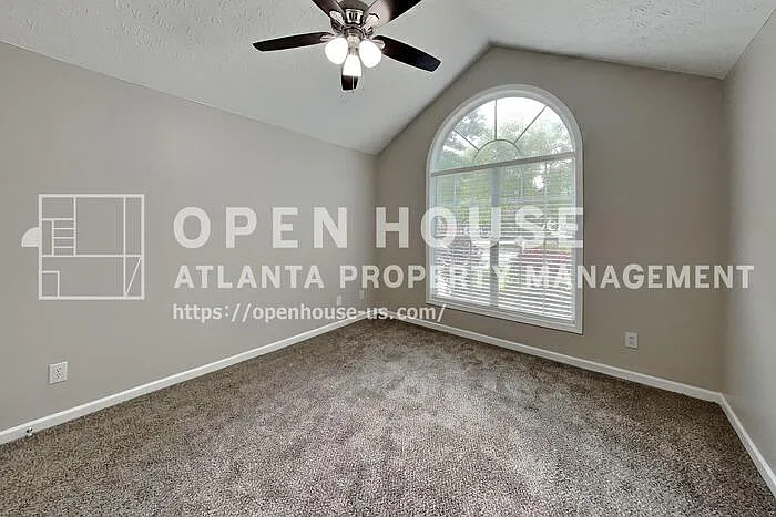2070 Charleston Oak Cir — Photo 15