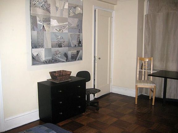 3rd image of 333 E 53rd St APT 5D