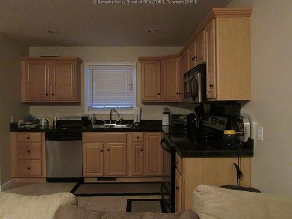 4th image of 63 Josephine Ave