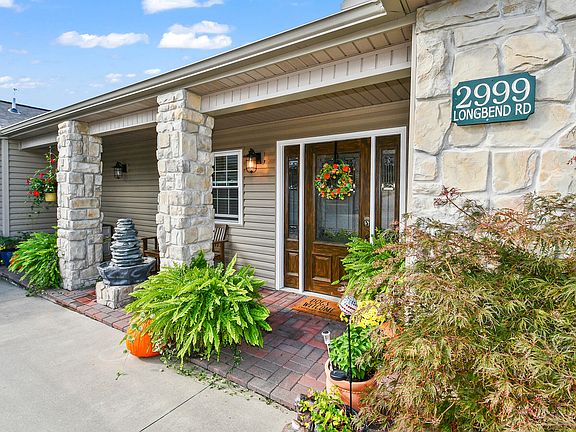 4th image of 2999 Longbend Road