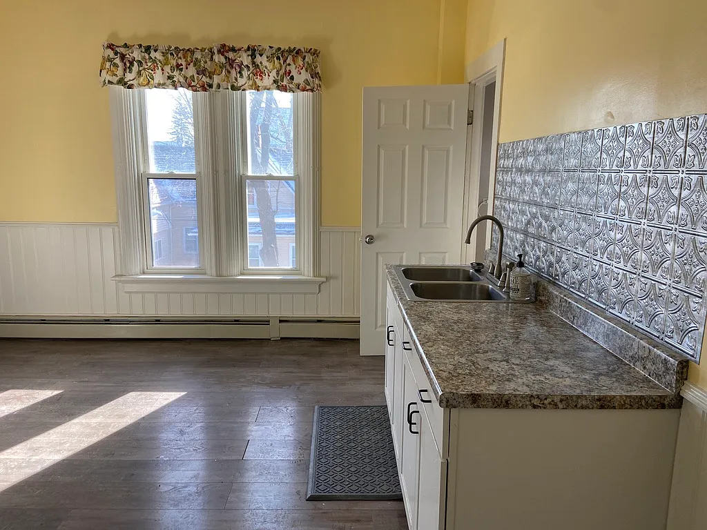 Photo 2 of 11 - 133 S Main St #3 - Attleboro, MA Building Photo - 133 S Main St #3