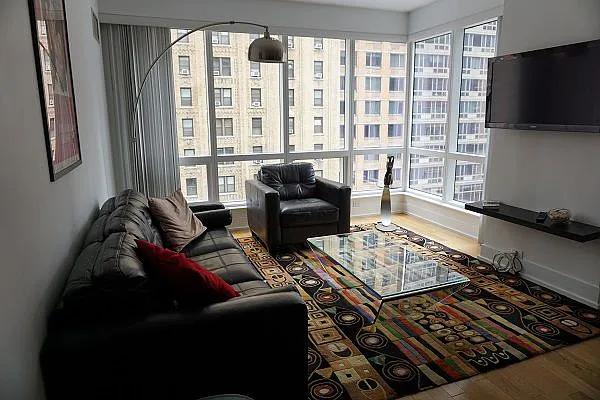 Rented by Levan Real Estate | media 40