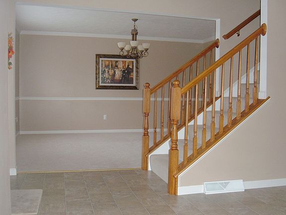 4th image of 154 Village Dr