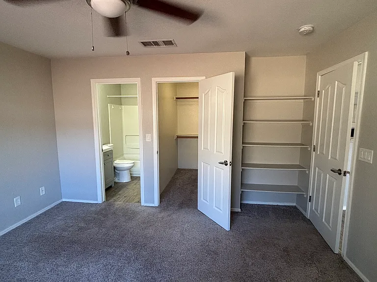 808 Four Winds Cir — Photo 14