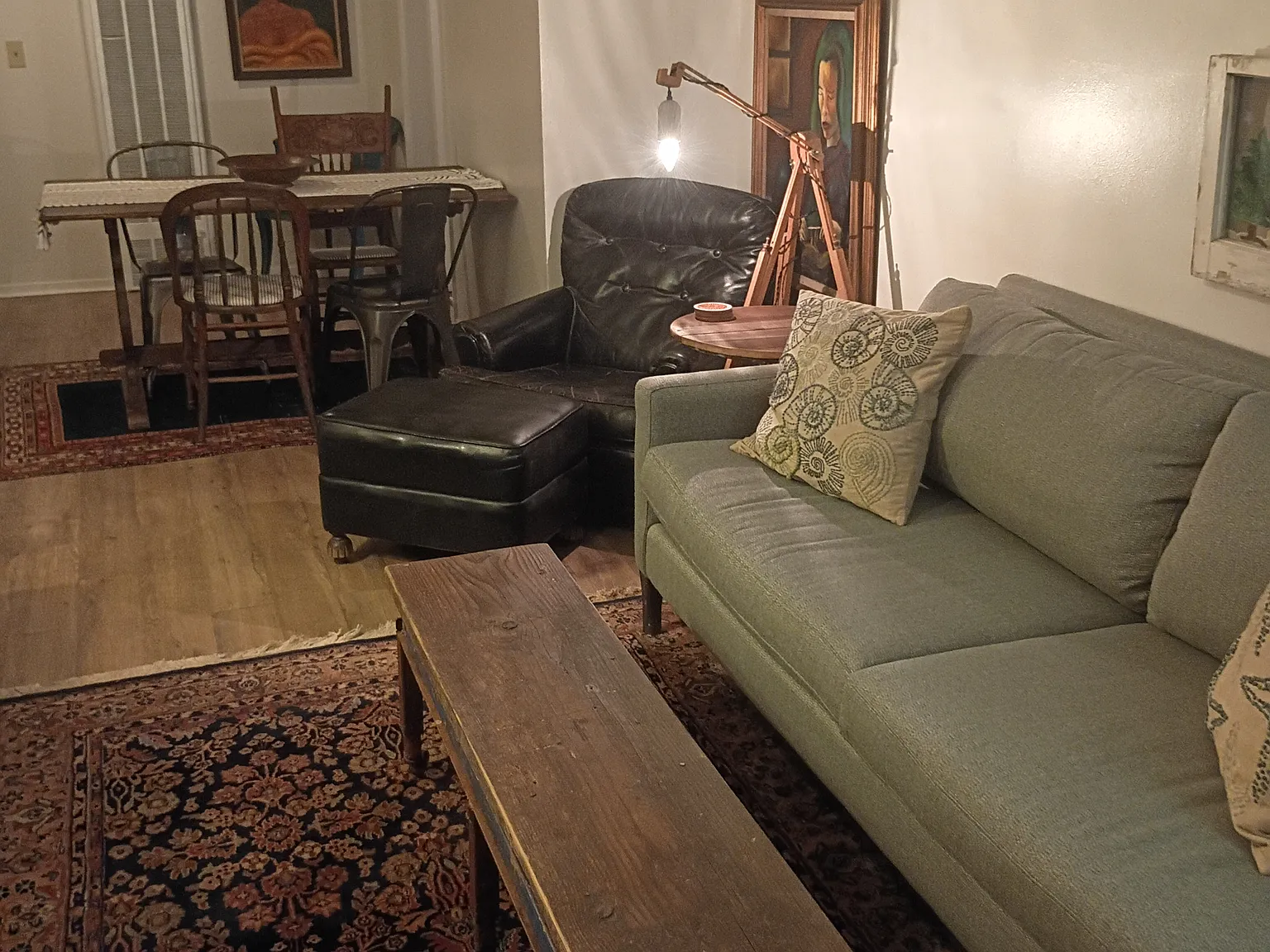 3 bed, 900 sqft, $1,950 — Photo 3