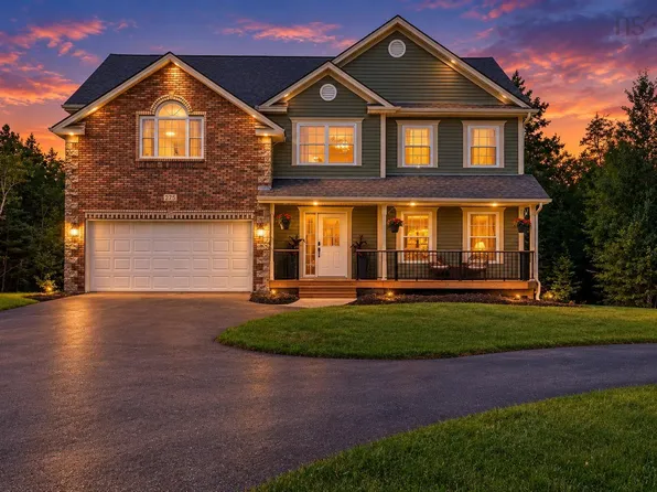 275 Canterbury Ln, Halifax, NS B2T 1T4