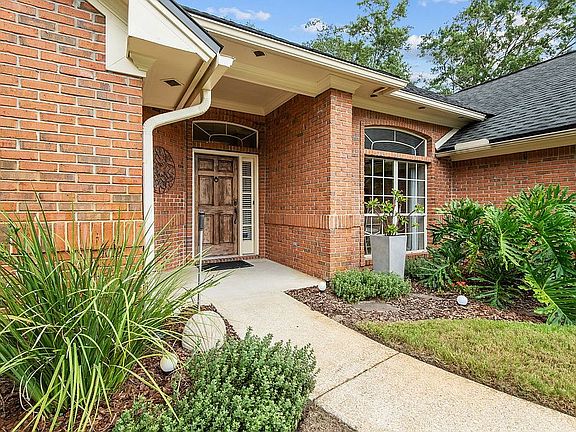 2nd image of 4429 Richmond Park Dr E